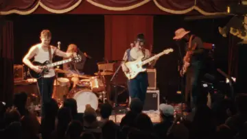 Задник до фільму "Big Thief - Live at The Opera House at 7A Ranch, Wimberley, TX, Nov 6, 2025" #1650926