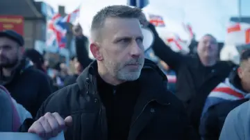 Задник до фільму "England 