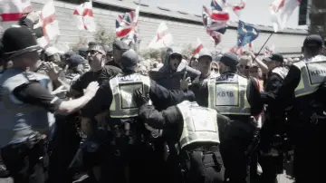 Задник до фільму "England 
