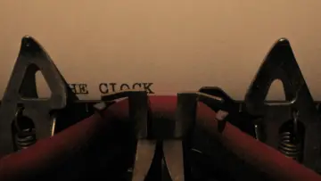 Задник до фільму "A Clockwriter" #1734086