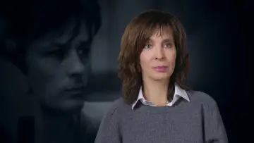 Задник до фільму "Le clan Delon, l