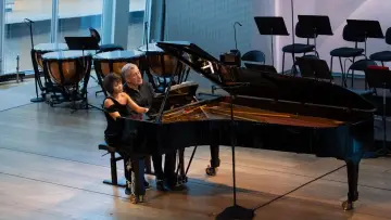 Задник до фільму "Concert hommage à Franck Gehry" #1805473