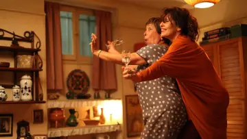 Задник до фильму"La Cage Dorée" #266055