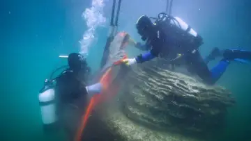 Задник до фільму "Le phare d