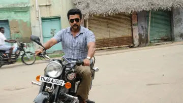 Задник до фильму"Singam 2" #1136631