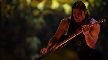 Задник до фильму"Metallica: Крізь неможливе" #386508