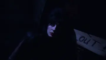 Задник до фильму"Elvira