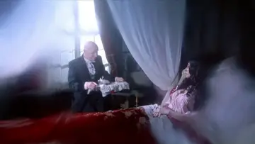 Задник до фильму"Elvira