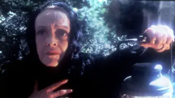 Задник до фильму"The Watcher in the Woods" #1023386