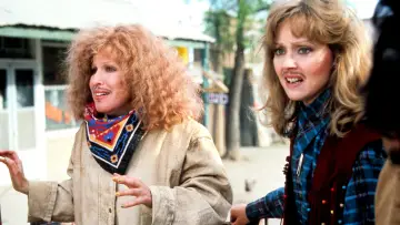 Задник до фильму"Outrageous Fortune" #1131314