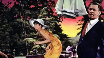 Задник до фильму"Paris When It Sizzles" #351846