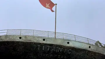 Задник до фильму"Raise the Titanic" #434198
