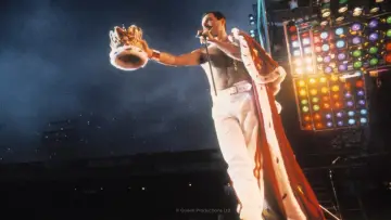 Задник до фильму"Queen: Live at Wembley Stadium" #411071