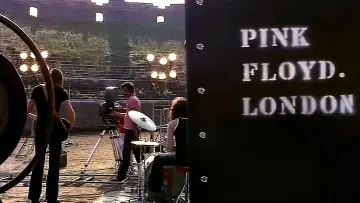 Задник до фильму"Pink Floyd: Наживо в Помпеях" #977984