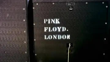 Задник до фильму"Pink Floyd: Наживо в Помпеях" #977990