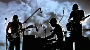Задник до фильму"Pink Floyd: Наживо в Помпеях" #977993