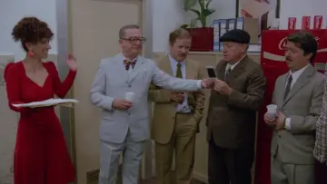 Задник до фильму"Fantozzi subisce ancora" #999176