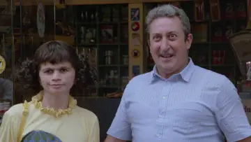 Задник до фильму"Fantozzi subisce ancora" #999178