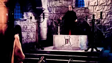 Задник до фільму "The Legend of the 7 Golden Vampires" #408217