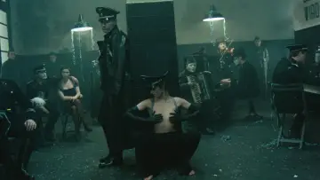 Задник до фільму "Нічний портьє" #717620