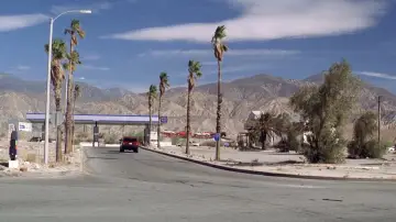 Задник до фільму "Twentynine Palms" #1204279