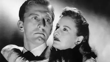 Задник до фильму"The Strange Love of Martha Ivers" #439343