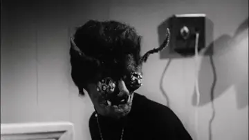 Задник до фильму"The Wasp Woman" #470403