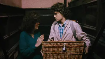 Задник до фильму"Basket Case" #1076299