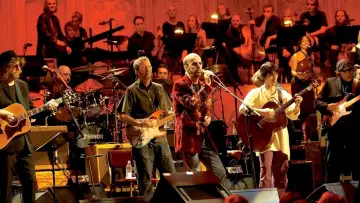 Задник до фильму"Concert for George" #404656