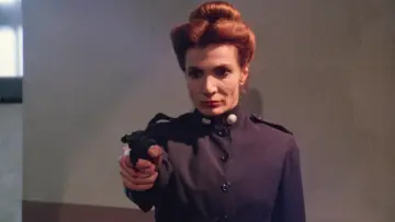 Задник до фильму"Насильство в жіночій в