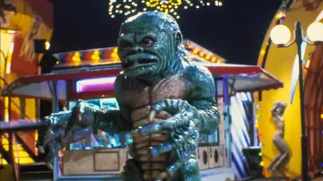Задник до фильму"Ghoulies II" #494635