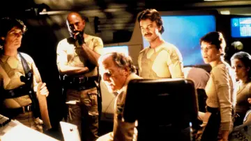 Задник до фильму"Galaxy of Terror" #386357