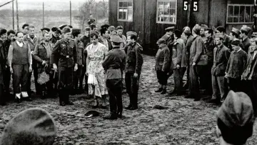 Задник до фільму "Les Évadés" #1803845