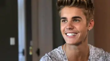 Задник до фильму"Justin Bieber