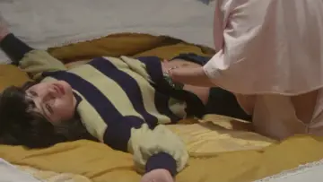 Задник до фильму"白い指の戯れ" #927363