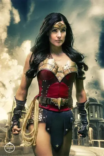 Wonder Woman постер