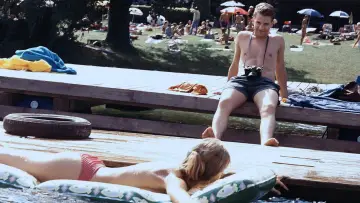 Задник до фильму"Der Kuss meiner Schwester" #897645