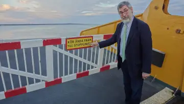 Задник до фільму "Trespassing Bergman" #1579885
