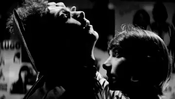 Задник до фильму"A Girl Walks Home Alone at Night" #994602