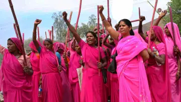 Задник до фильму"Gulaab Gang" #686957