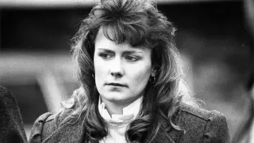 Задник до фильму"Captivated: The Trials of Pamela Smart" #1068471