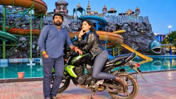 Задник до фільму "புறம்போக்கு என்கிற பொதுவுடமை" #1907332