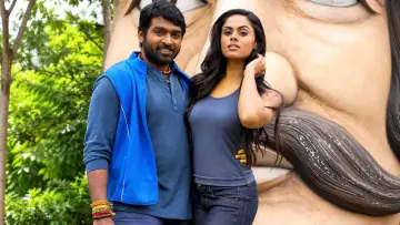 Задник до фільму "புறம்போக்கு என்கிற பொதுவுடமை" #1907336
