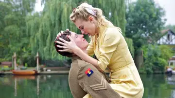 Задник до фильму"Queen & Country" #491910