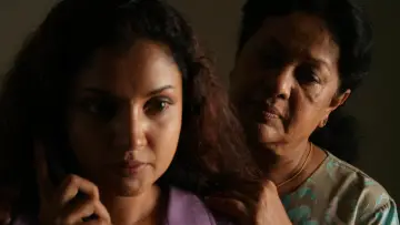 Задник до фільму "ආකාස කුසුම්" #1805308