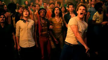 Задник до фильму"Stonewall" #428171