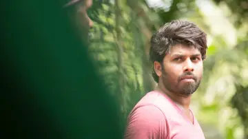 Задник до фильму"കൂതറ" #1150626