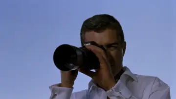 Lá Fora постер