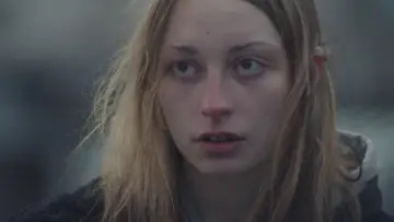 Задник до фильму"Heaven Knows What" #1064970