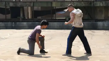 Задник до фільму "Tekken 2: Kazuya